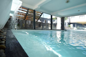 Piazza Hotel